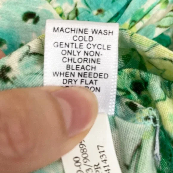 NWOT Banana Republic Floral Blouse 🌼 Sz Small - Picture 8 of 8